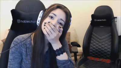 Fed brain hacking caught on camera (happens to me too sometimes)