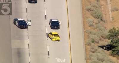 Real life Abdul getting pitted in his yellow taxi