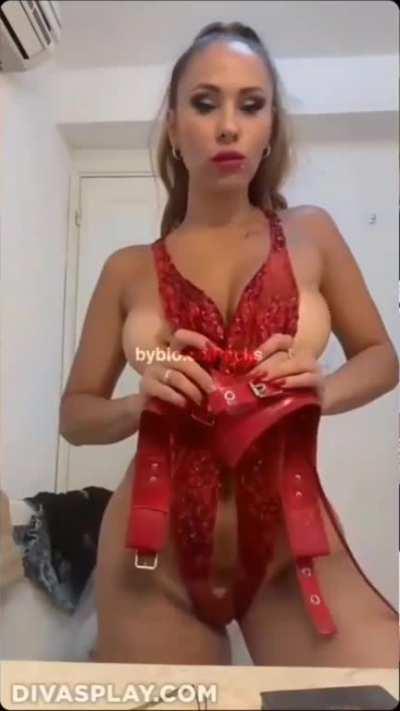 🔥ʟᴀᴅʏ ɪɴ ʀᴇᴅ🔥