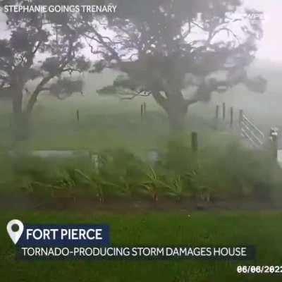 storm chair, used by Zeus