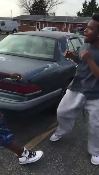 2 cousins fight over snitching to each others girlfriends about cheating