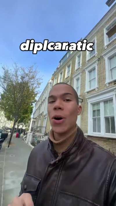 Napušteni auto hrvatske diplomacije (sa instagrama)