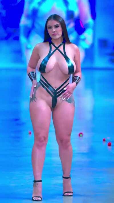 Brianna Dale (@bdale22) 