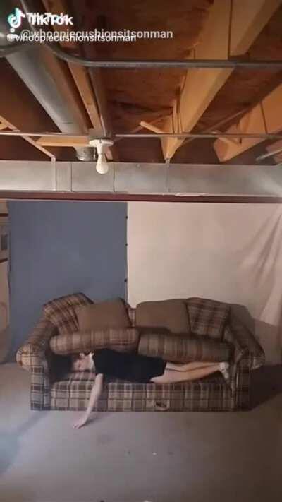 Reverse whoopee cushion (whoopiecushionsitsonman on TikTok)