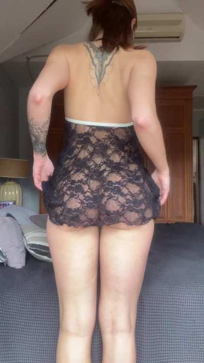 5'6 and 19yo fuckable enough?