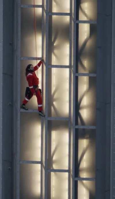 Jared Leto climbing the Empire State Building for some reason