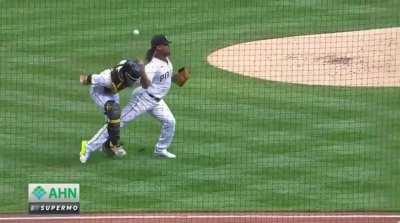 The Pittsburgh Pirates attempt to play baseball (full video in comments)
