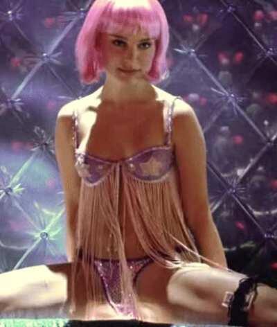 Natalie Portman. Fuck i'm gonna cum every drop for her🔥