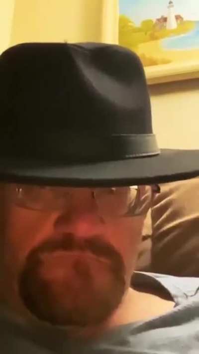 Balkanlarda bir ay geçirmiş hasan berk