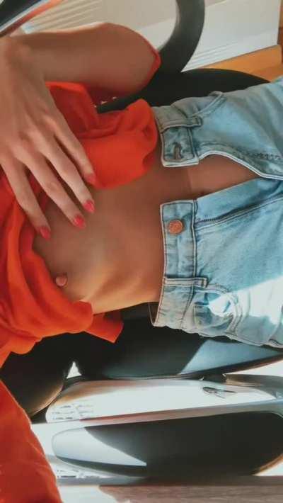 Just chillin at work[STBA]