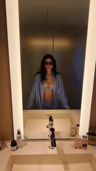 Teasing in Japan (IG 07/2025)