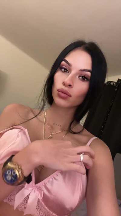 Do gringos think they can handle a busty latina?