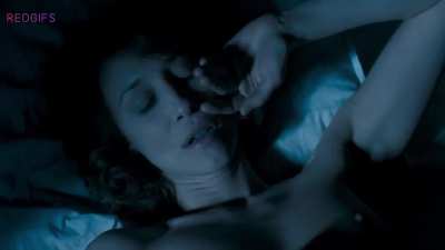 Vera Farmiga - In Tranzit (2008)