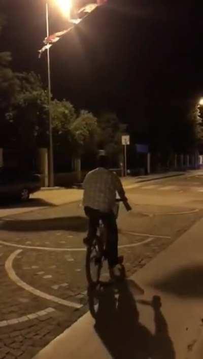 HMB While I Turn My Bike Around