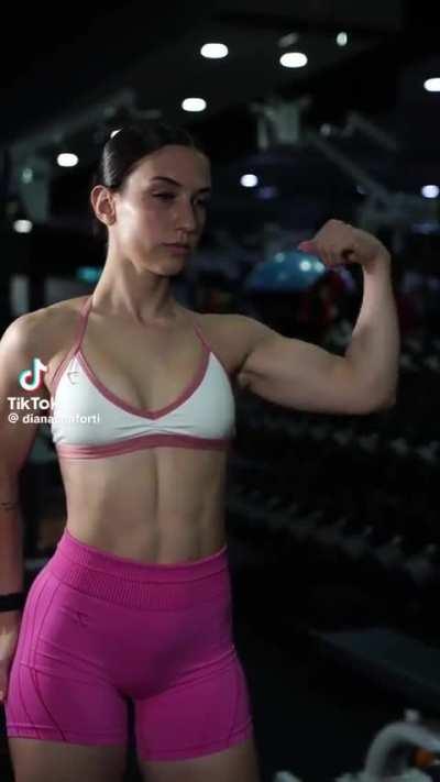 I am in desperate need of Diana Conforti