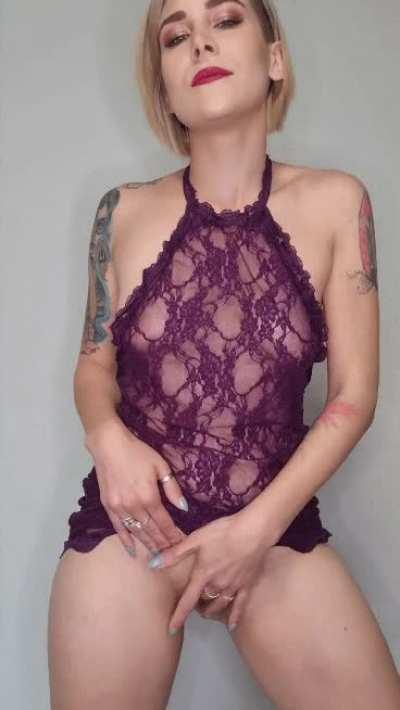 Can you give me a hand? 🔥😈