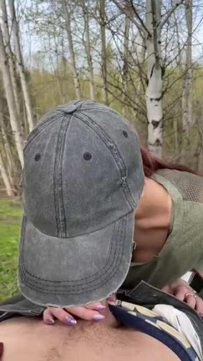 My first time giving head outside 😛🌲