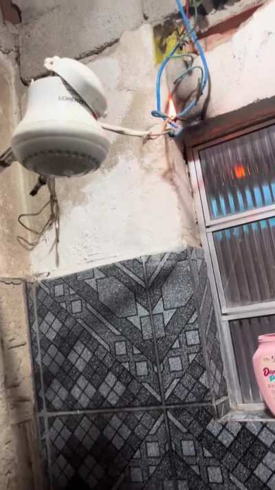 Average suicide shower experience