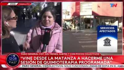 Debido al paro, una mujer tuvo que ir a dormir a la casa de una amiga para no perder su sesión de quimioterapia