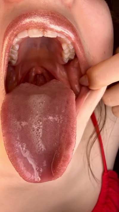 Good Goonettes Make The Sounds Even Without Cock