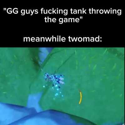 Dw guys he is looking at us up rn🗣🫸🫷🔥