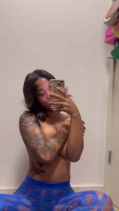 Move yo hand liyah😍