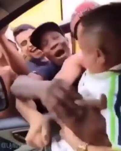 ( bajen un poco al volumen :D )