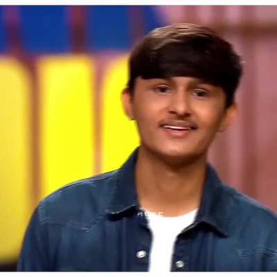 Anupam offers dream deal to nearbook