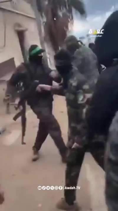 Hammas shooting suspects for stealing good