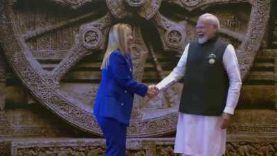 Modi-Meloni chemistry >> SRK-Kajol