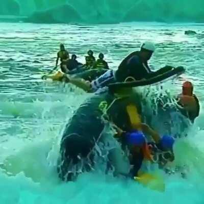 ‘Scuse me, coming through!