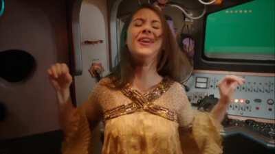 Alison Brie might pretend not to like it, but she certainly knows what shes doing