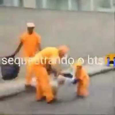 postarei mais memes de bts familia