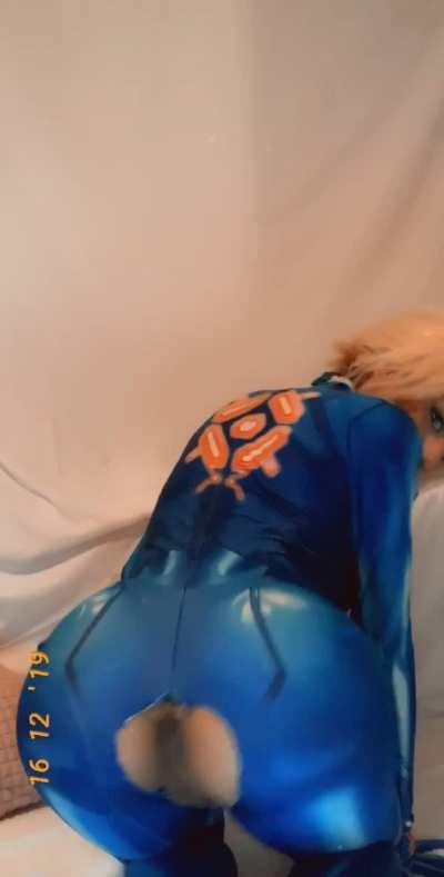 Not really into cosplay but 🥴