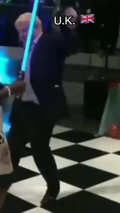 Who did it better? Be honest 🇬🇧 vs 🇫🇮