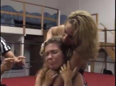 Question: sleeperhold or chokehold?