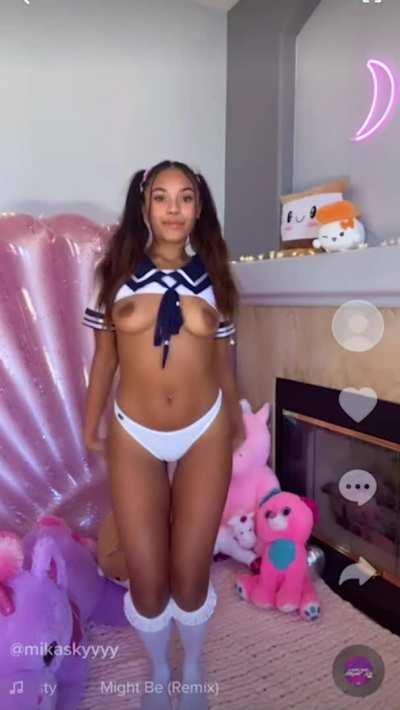 My cosplay outfit isn't complete but somehow, I feel like it is....