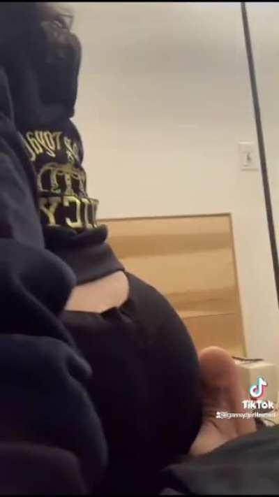 Does anyone know this girl? Her tiktok got removed