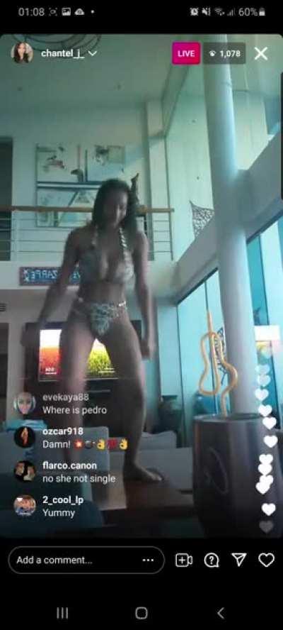 Chantel drunk twerking on Instagram Live
