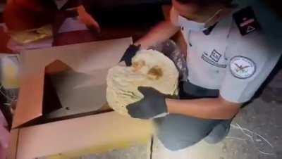 Guardia Nacional discovered 400 rounds hidden inside a shipment of bread and tlayudas at a checkpoint in San Pablo Huitzo, Oaxaca. August 4