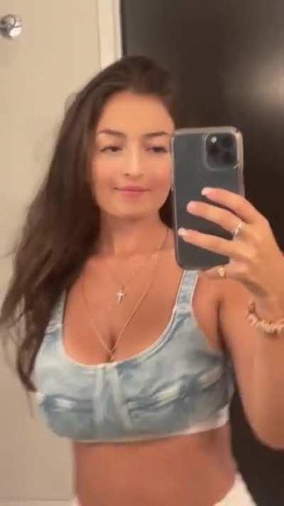 Anyone have some of the TikTok’s she’s deleted