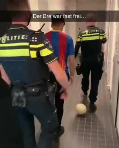 WCGW when you give the police a panna
