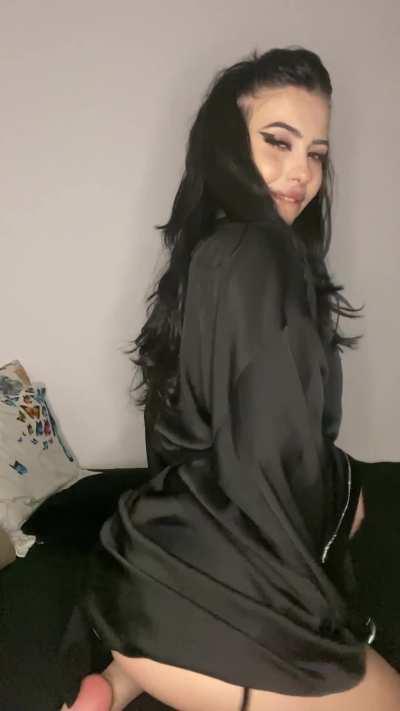 Isabela (@blizzyeee) [onlyfans]