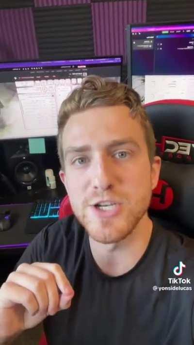 How Noble meet his girlfriend