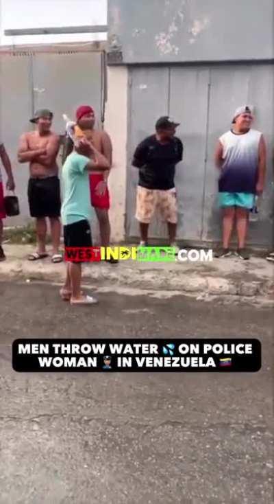 Incel venecos can't against Maduro's police force