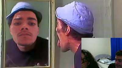 Henrique colocando mendiga pra mamar ao vivo :O