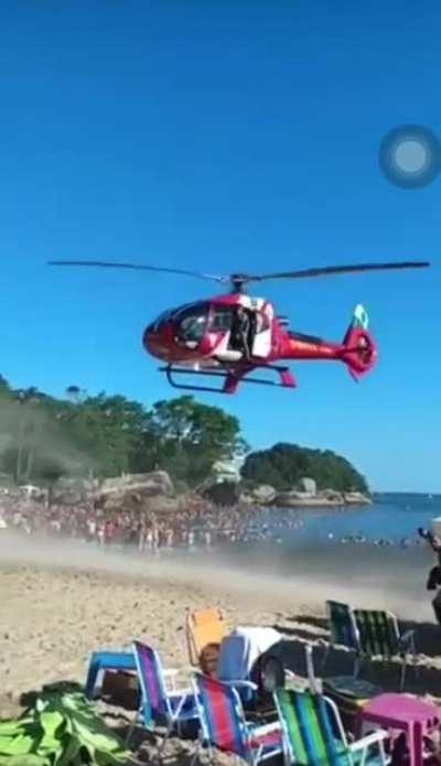 WCGW if i film the helicopter this close?