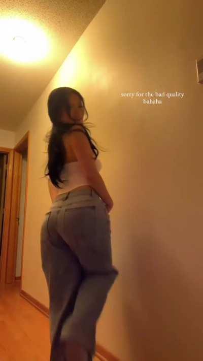 She does jiggles now?