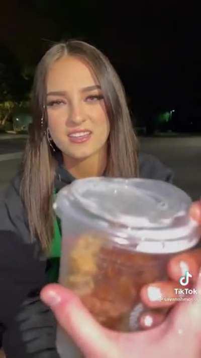 ☕️N̶̡̪̽̾ȗ̴̱͍͂ģ̸̊g̷̫̞̽̿ȩ̸̤̒ț̷̘͗s̴͚̤̃̄🍟