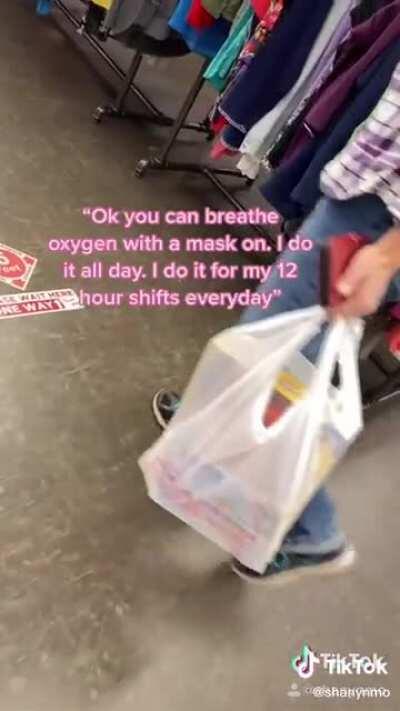 Anti-masker with “medical exemption” refuses to wear mask in privately owned business